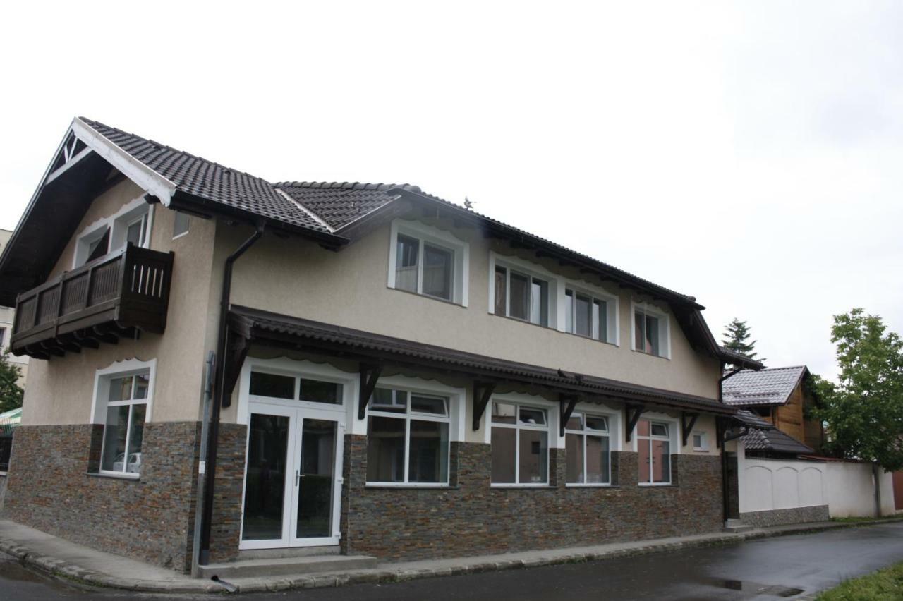 Hotel Casa Ianis Brašov Exteriér fotografie