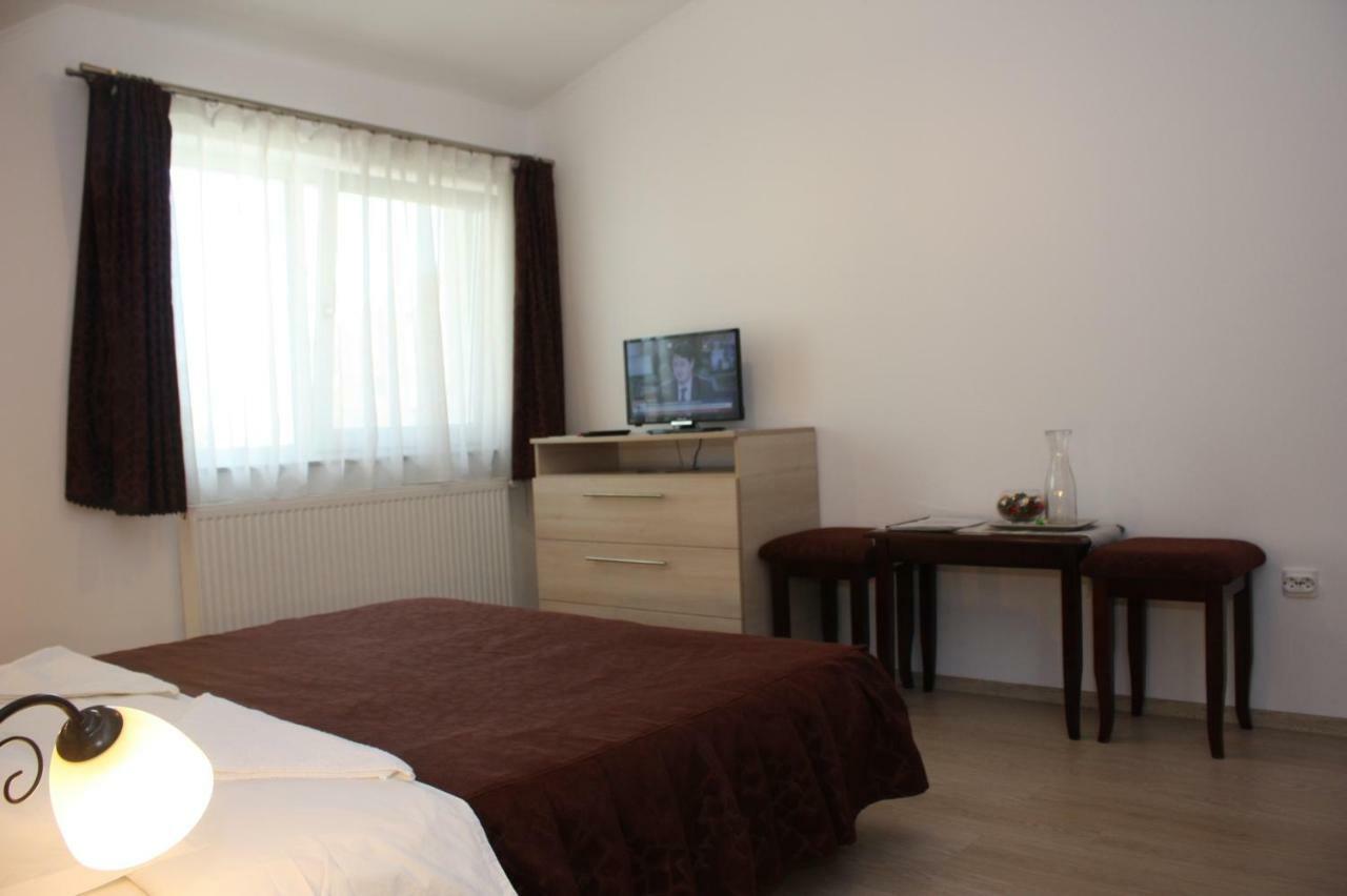 Hotel Casa Ianis Brašov Exteriér fotografie
